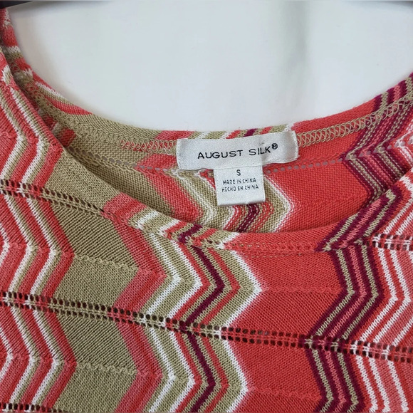 August Silk Tan Burgundy‎ Chevron Scoop Neck Batwing Sleeve Knit Top Size S - Picture 2 of 6